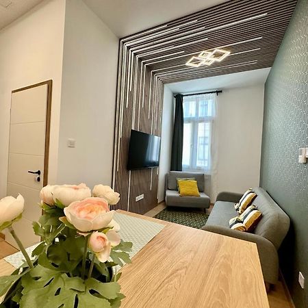 Apartment At Gozsdu Courtyard #Partyzone #Downtown #Freeparking Budapest Kültér fotó