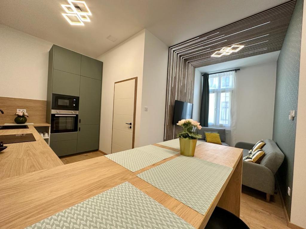 Apartment At Gozsdu Courtyard #Partyzone #Downtown #Freeparking Budapest Kültér fotó