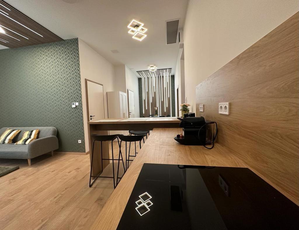Apartment At Gozsdu Courtyard #Partyzone #Downtown #Freeparking Budapest Kültér fotó